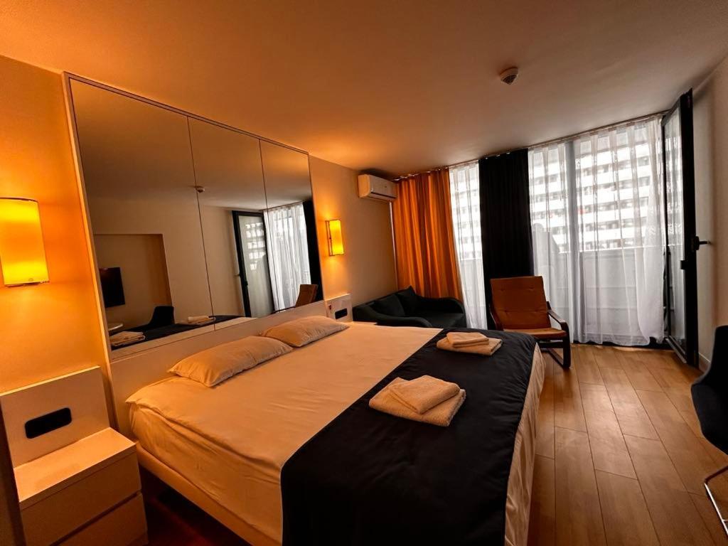 Apartment Twin Towers David Батумі Екстер'єр фото