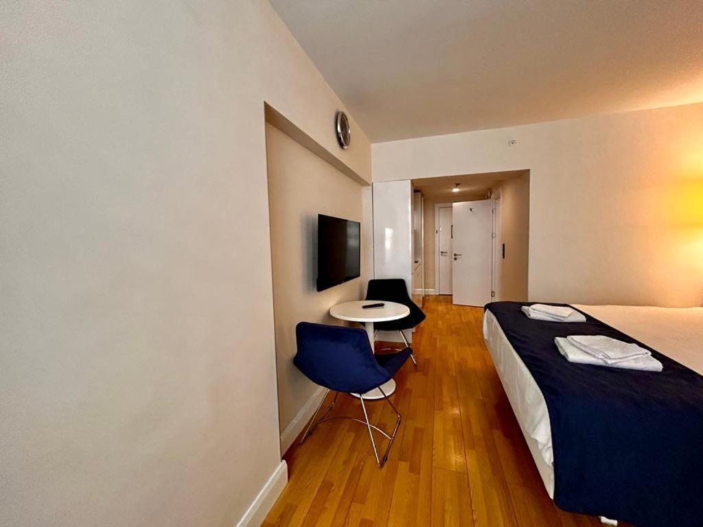 Apartment Twin Towers David Батумі Екстер'єр фото