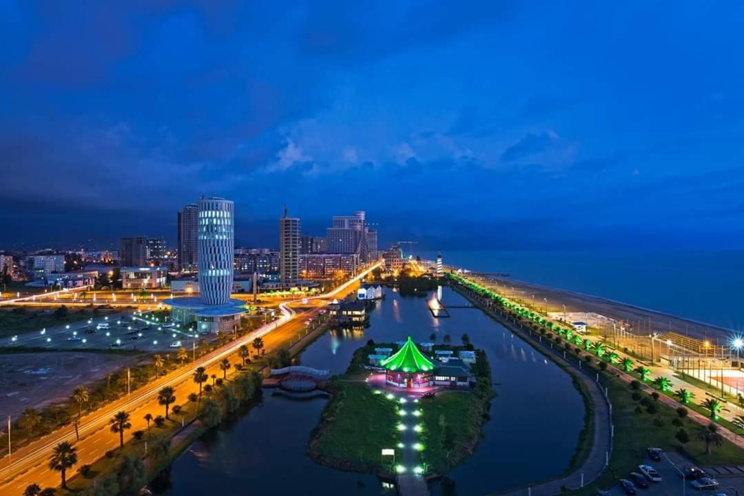 Apartment Twin Towers David Батумі Екстер'єр фото