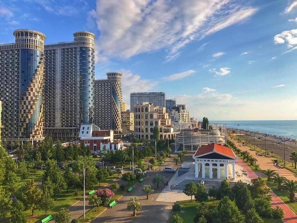 Apartment Twin Towers David Батумі Екстер'єр фото